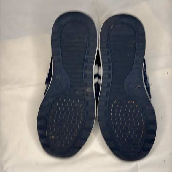 Geox boys sneakers. Lightly worn. Size 36 - Picture 3 of 4